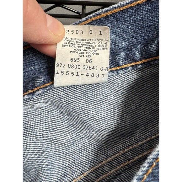 Vtg Levis 550 Jeans Womens 10M 29x30 Dark Wash High Rise Relaxed Tapered Y2K - Picture 5 of 9